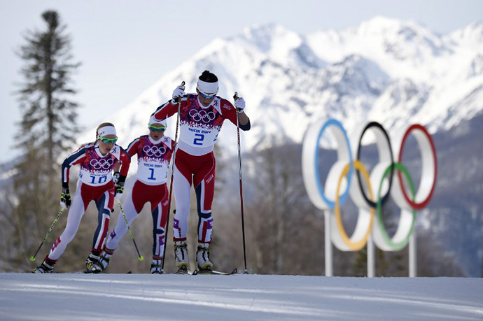 Sochi 2014 Winter Olympic Games: Norway’s cross-country skiers win women’s 30 kilometer mass start free race