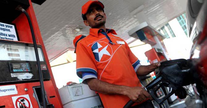 Petrol price reduced by Rs2.73 per litre