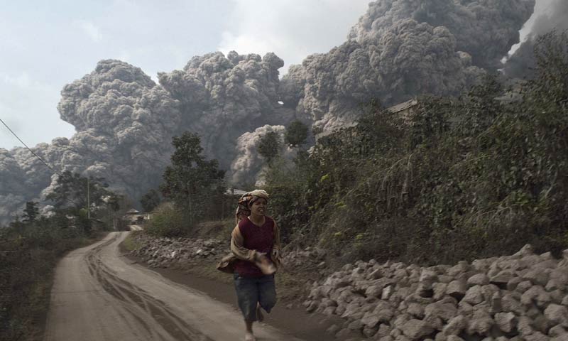 14 killed as Indonesia's Mount Sinabung volcano erupts