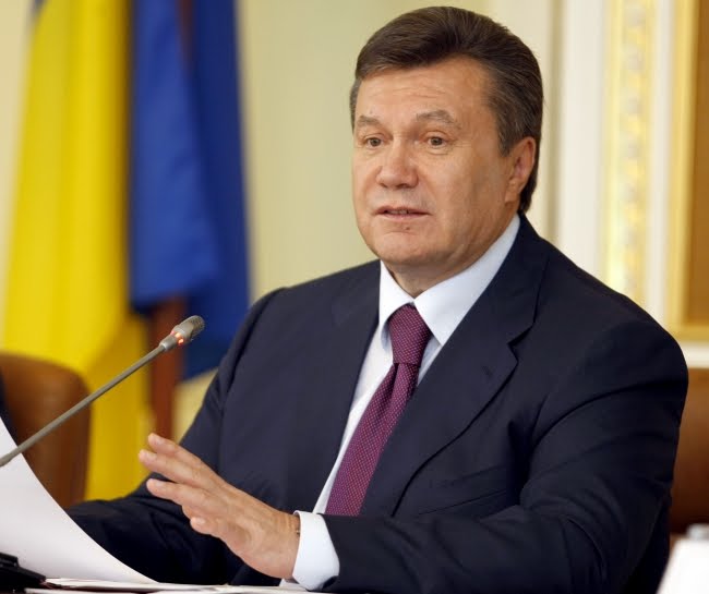 Ukrainian ousted president asks for Russia's protection from extremists, says he is still president