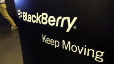 Despite slashing some 4,500 jobs, or 40 percent of its workforce last year, BlackBerry is still facing sales crises and  another loss of $423 million is reported in the fourth quarter of its 2014 fiscal year