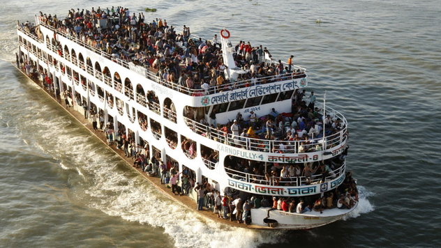 Ferry carrying 200 passengers sinks in Bangladesh river