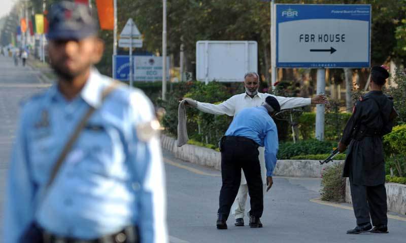 Federal govt imposes section 144 in Islamabad