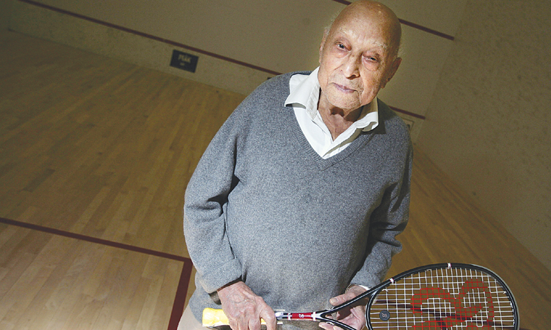 Squash great Hashim Khan dies