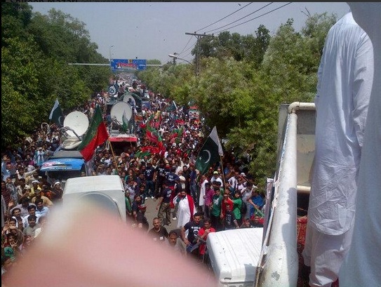 PTI begins its Azadi march towards Islamabad