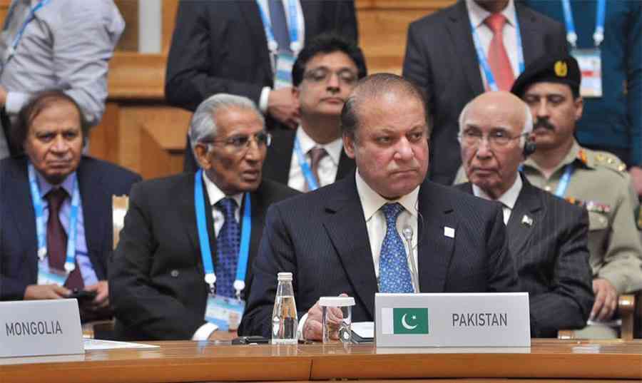 Pakistan, India get full membership of SCO