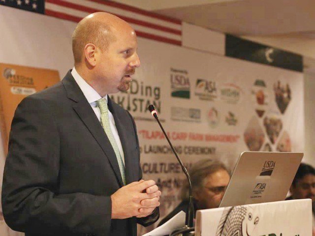 US aims to improve living standard of Pakistani people: US envoy
