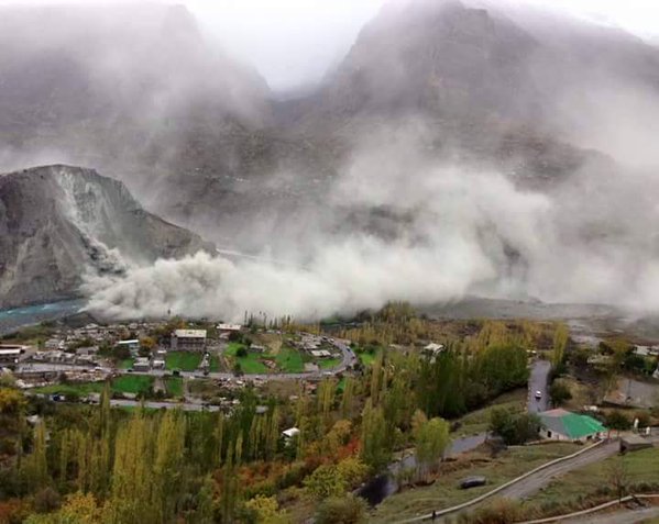 Heavy landslides are being reported from Gilgit and Chitral while Hunza river was closed down by one landslide.