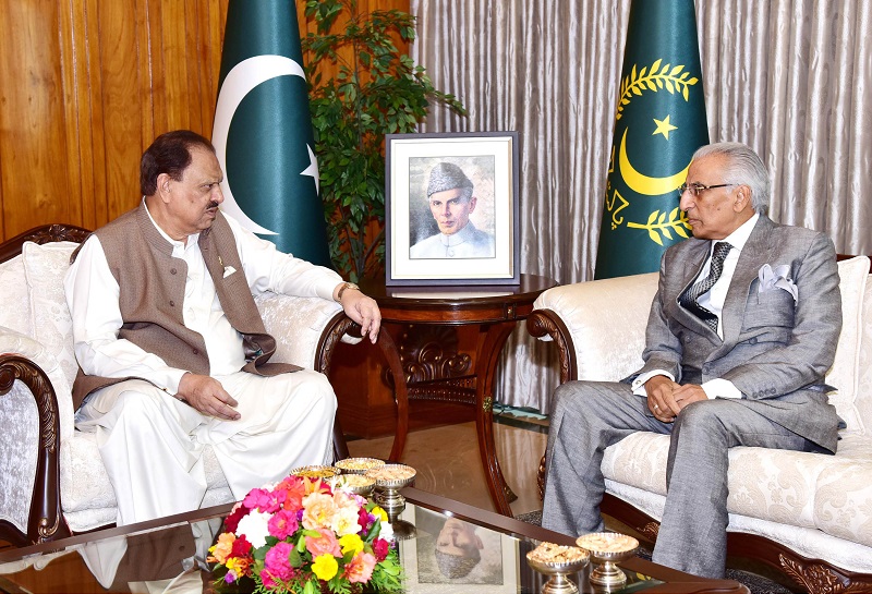 Special Assistant to the Prime Minister on Foreign Affairs Tariq Fatemi called on President Mamnoon Hussain at the Aiwan-e-Sadr, Islamabad on August 30, 2016.