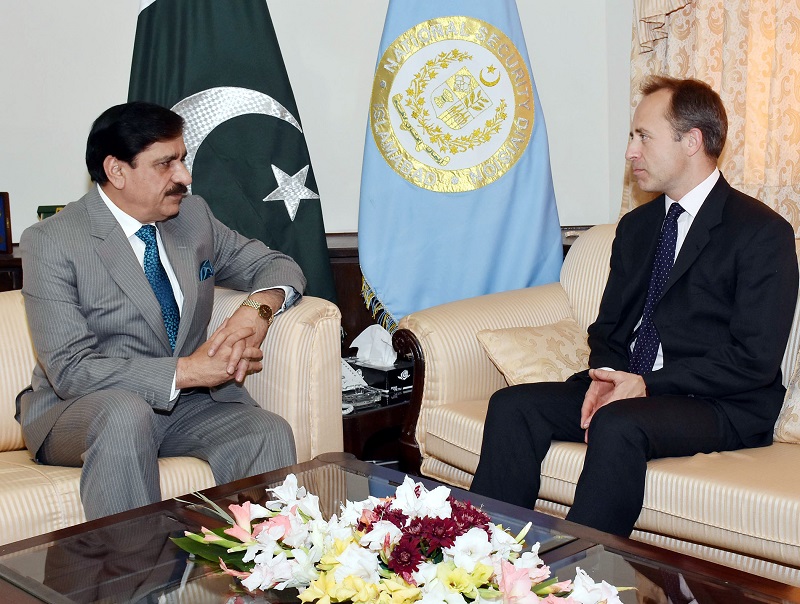 BRITISH HIGH COMMISSIONER TO PAKISTAN, H.E. THOMAS DREW CALLED ON NATIONAL SECURITY ADVISER, LT. GEN. (R) NASSER KHAN JANJUA IN ISLAMABAD ON MARCH 08, 2017.